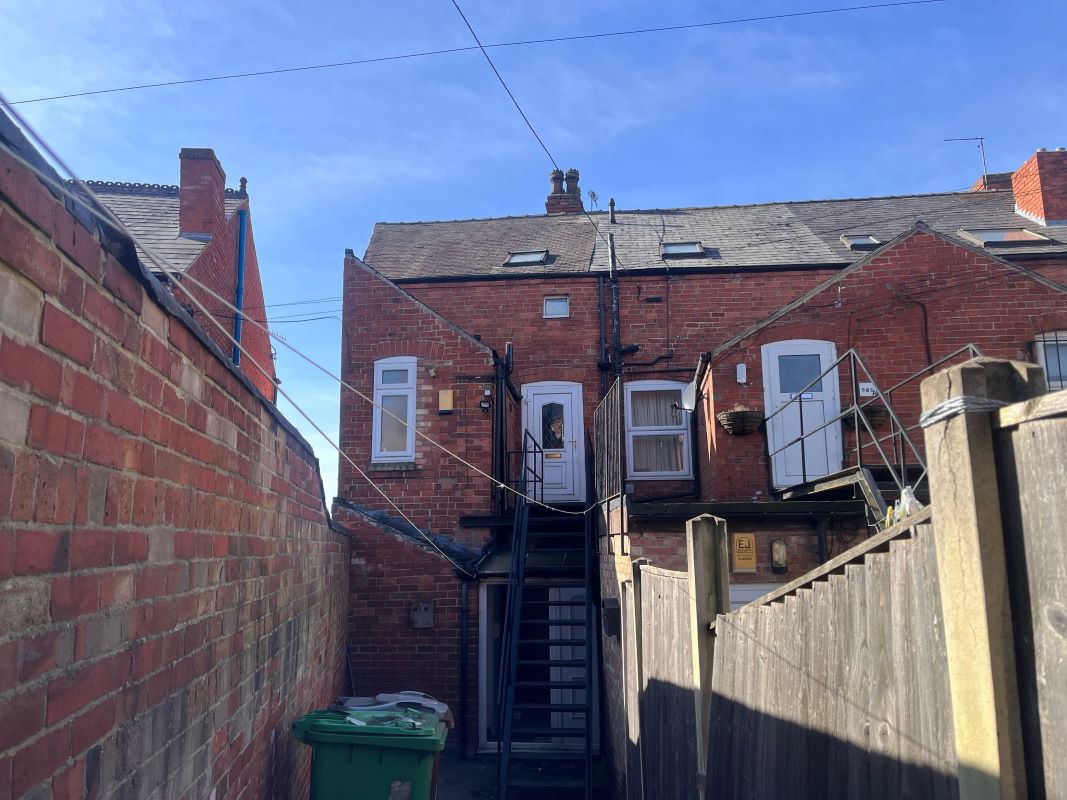 260 Highbury Road, Nottingham, NG6 9FE