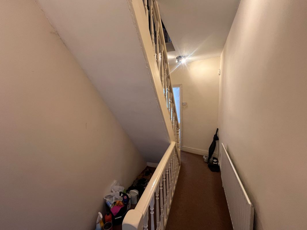 260 Highbury Road, Nottingham, NG6 9FE