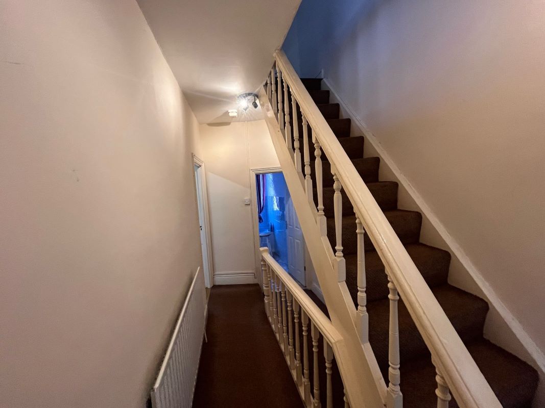 260 Highbury Road, Nottingham, NG6 9FE