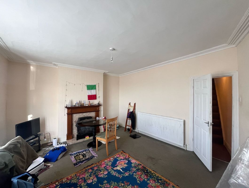 260 Highbury Road, Nottingham, NG6 9FE
