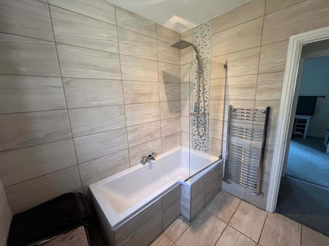 146 Lambley Lane, Burton Joyce, Nottingham, NG14 5BN