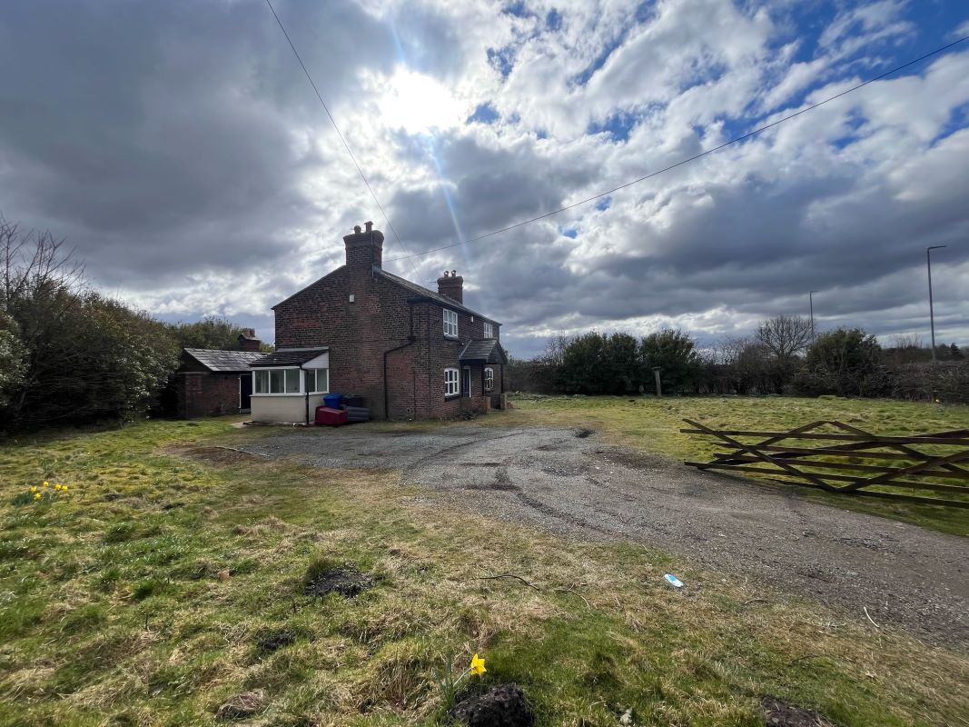 1-2 Strawberry Cottage, Knowsley Lane, Prescot, Knowsley, L34 8HA