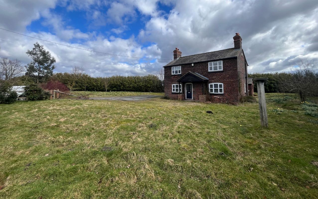 1-2 Strawberry Cottage, Knowsley Lane, Prescot, Knowsley, L34 8HA