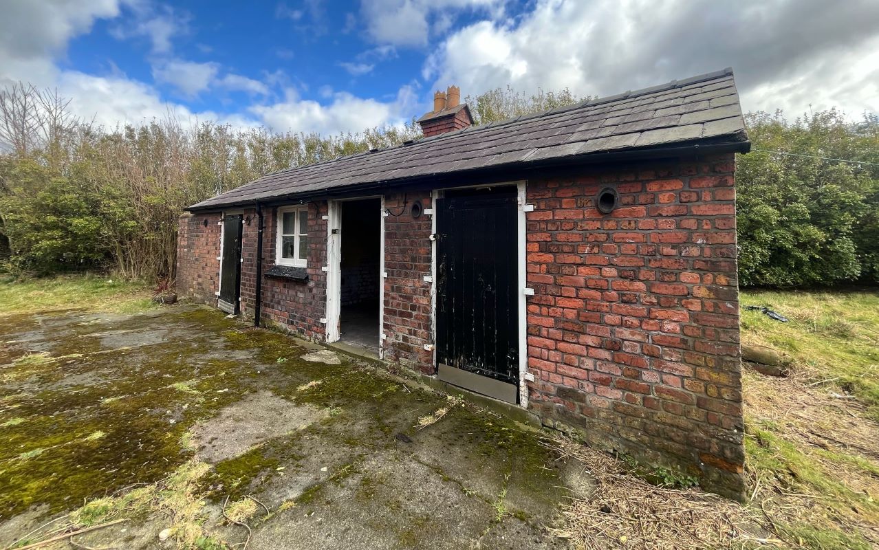 1-2 Strawberry Cottage, Knowsley Lane, Prescot, Knowsley, L34 8HA