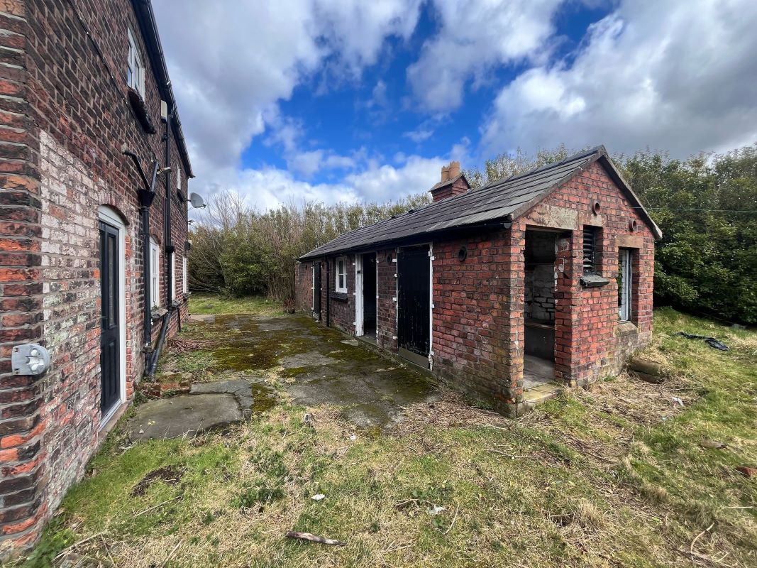 1-2 Strawberry Cottage, Knowsley Lane, Prescot, Knowsley, L34 8HA