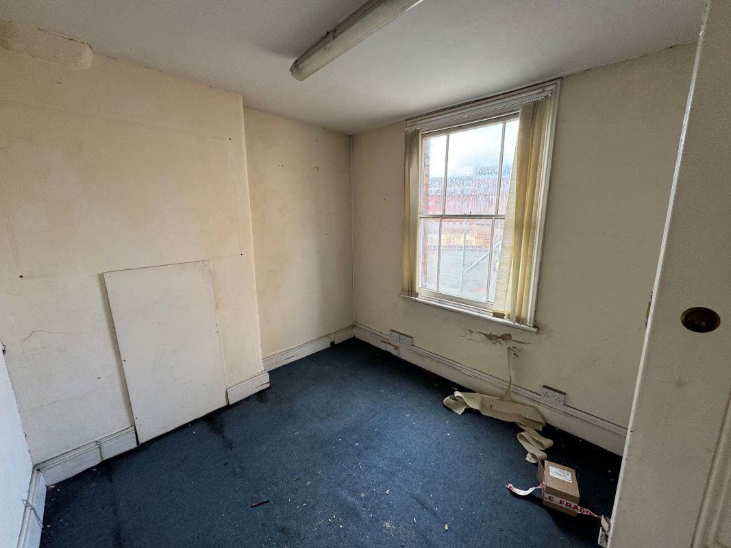 10-12 Lister Gate, Nottingham, NG1 7DD
