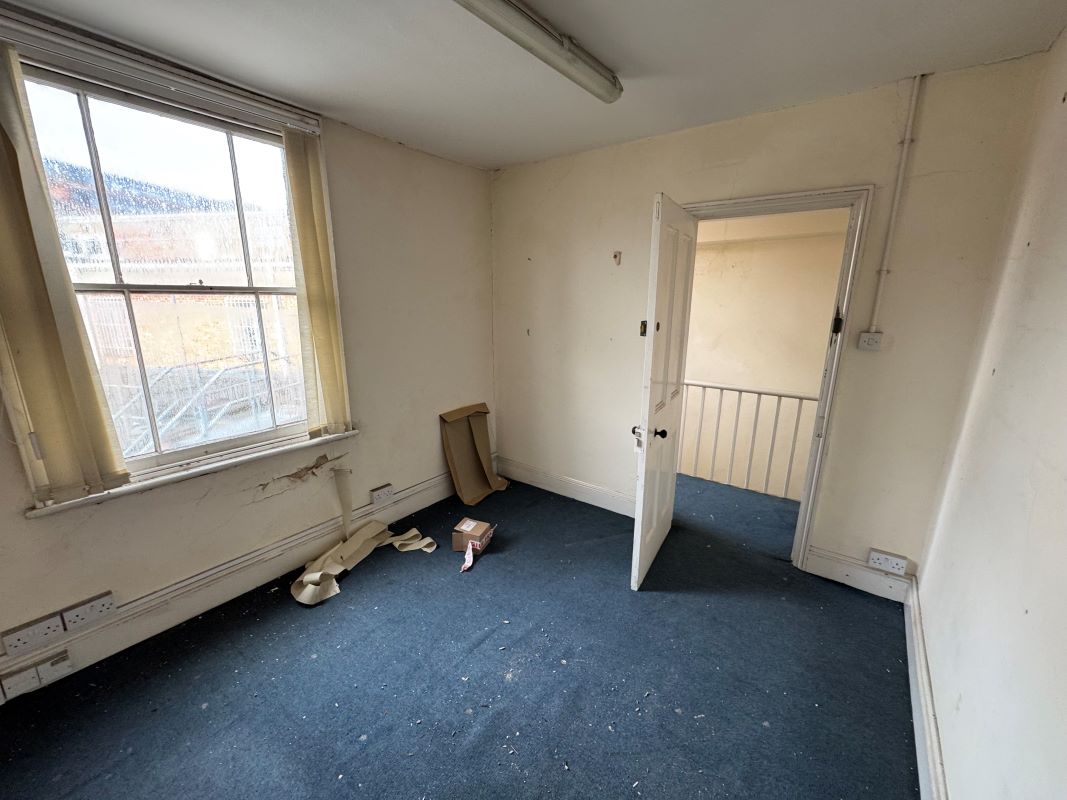 10-12 Lister Gate, Nottingham, NG1 7DD