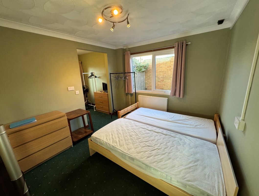 135 Belton Lane, Grantham, Lincolnshire, NG31 9HW