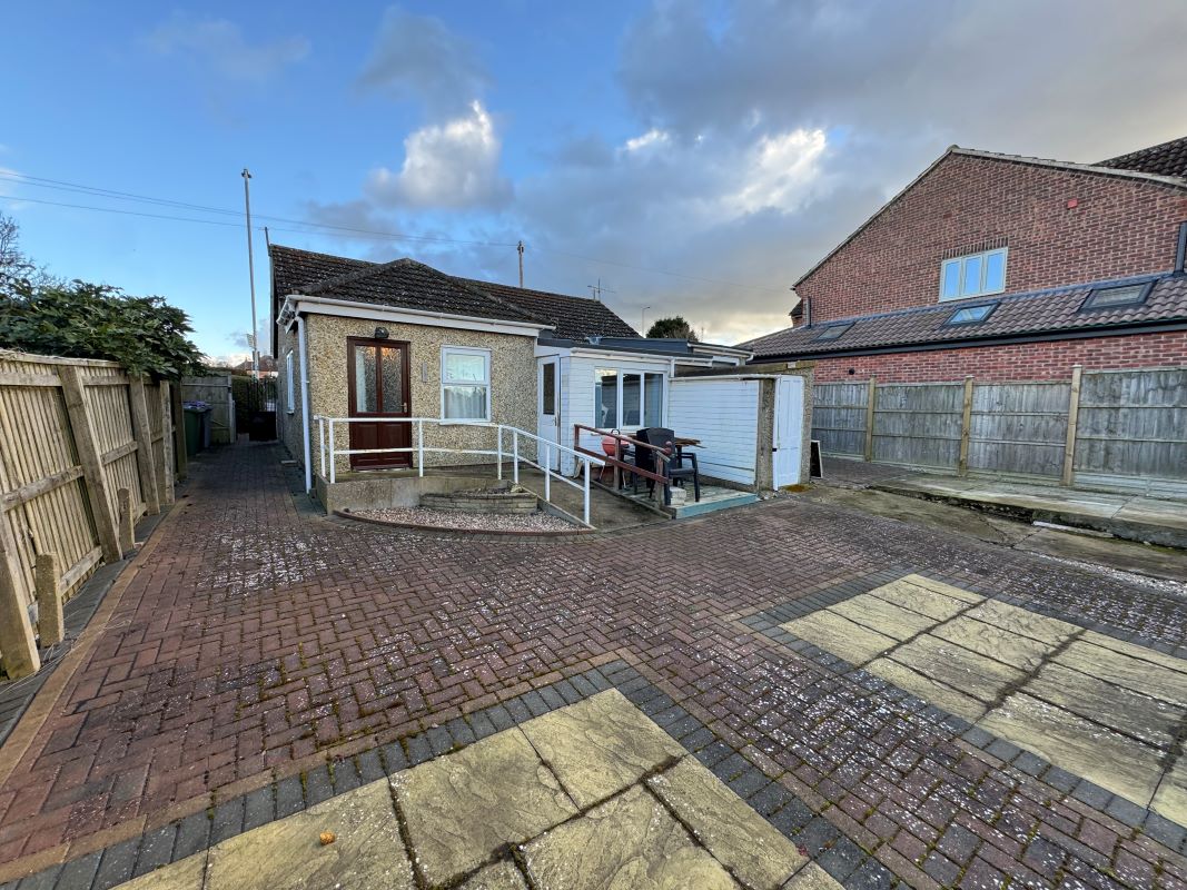 135 Belton Lane, Grantham, Lincolnshire, NG31 9HW
