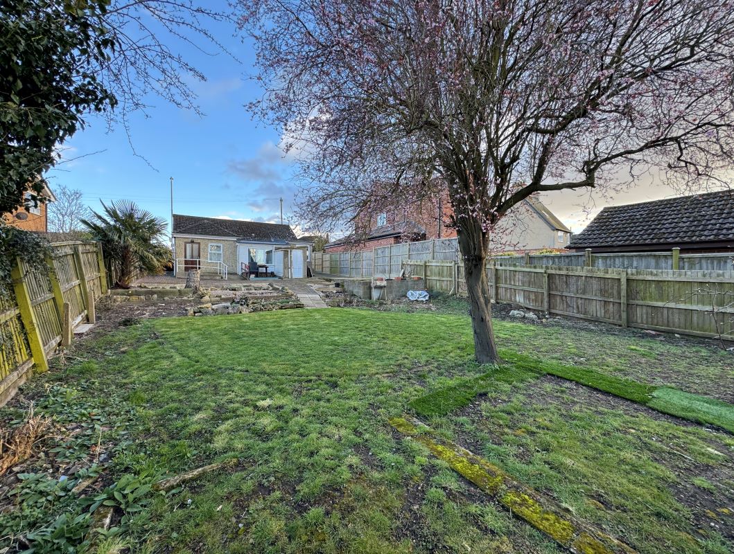 135 Belton Lane, Grantham, Lincolnshire, NG31 9HW