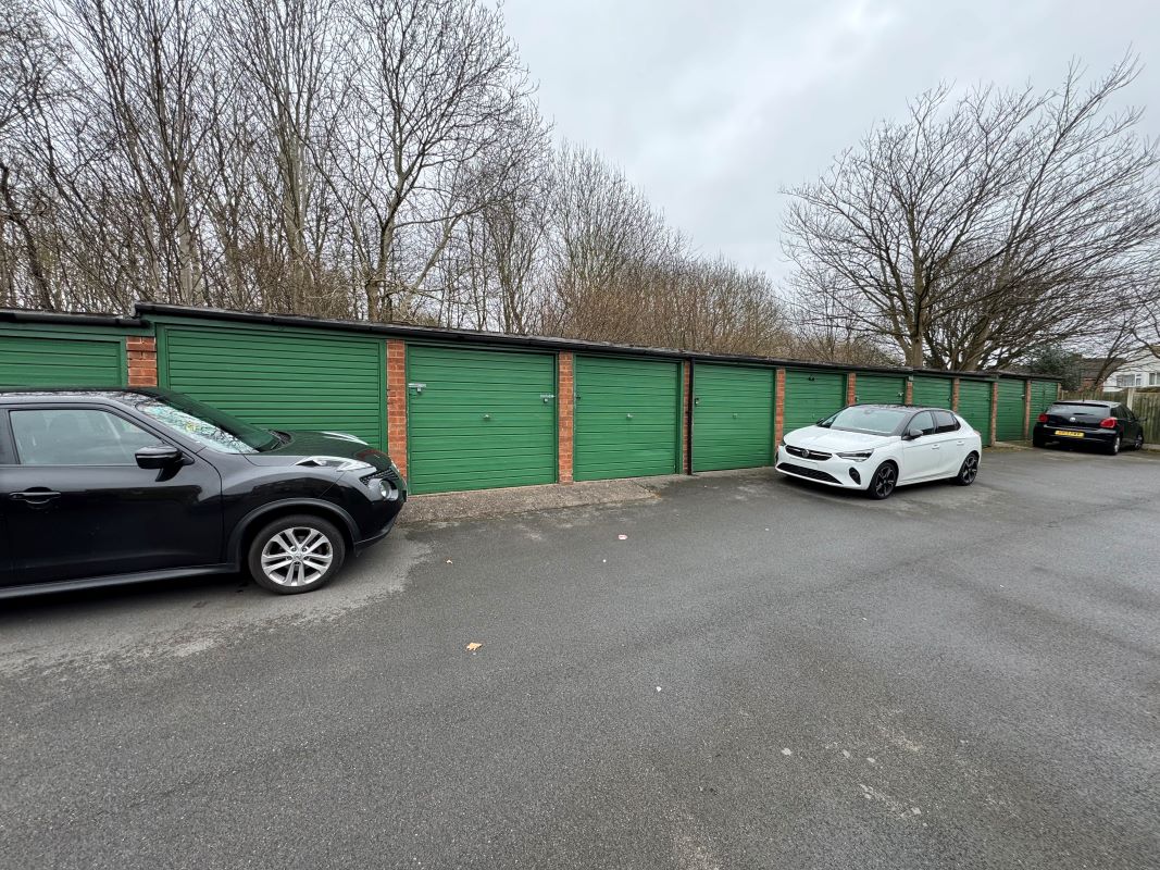 33 lock-up garages Beasley Grove, Birmingham, West Midlands, B43 7HG