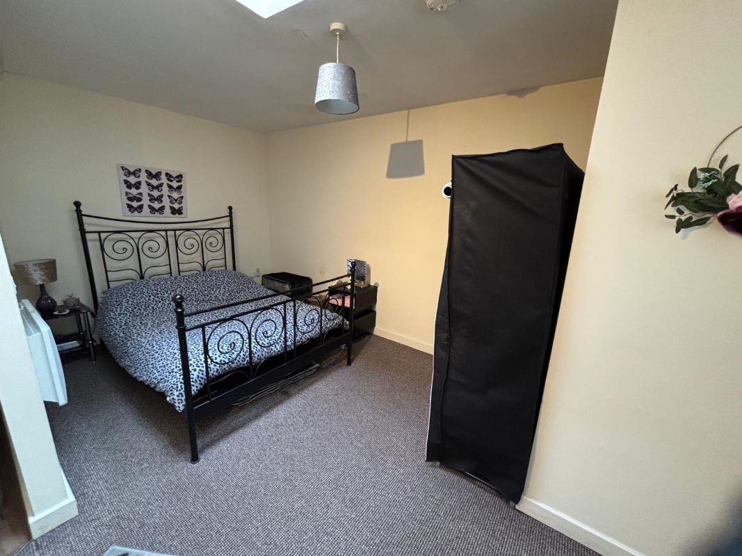 4 Market Place, Sutton-in-Ashfield, NG17 1AQ