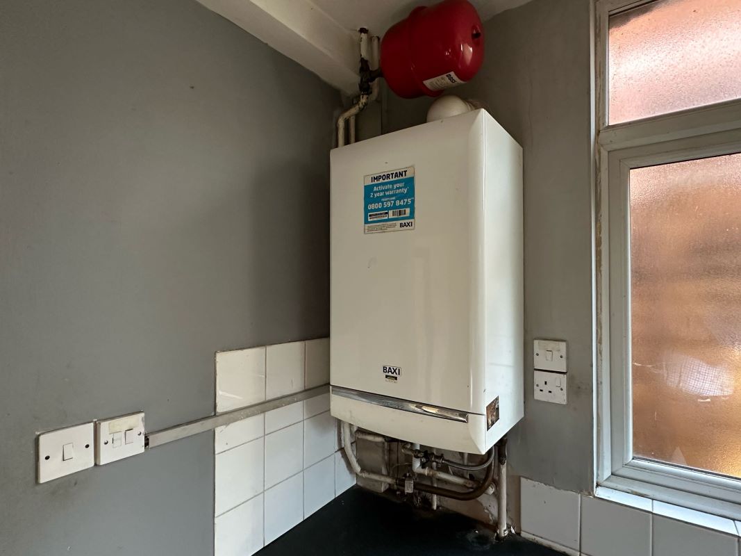125 Nottingham Road, Basford, Nottingham, NG7 7AY