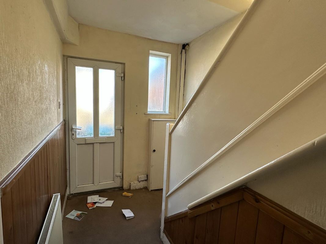 125 Nottingham Road, Basford, Nottingham, NG7 7AY