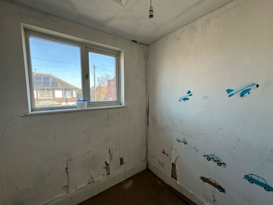 125 Nottingham Road, Basford, Nottingham, NG7 7AY