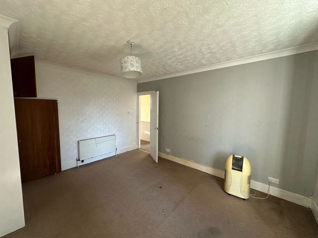 125 Nottingham Road, Basford, Nottingham, NG7 7AY