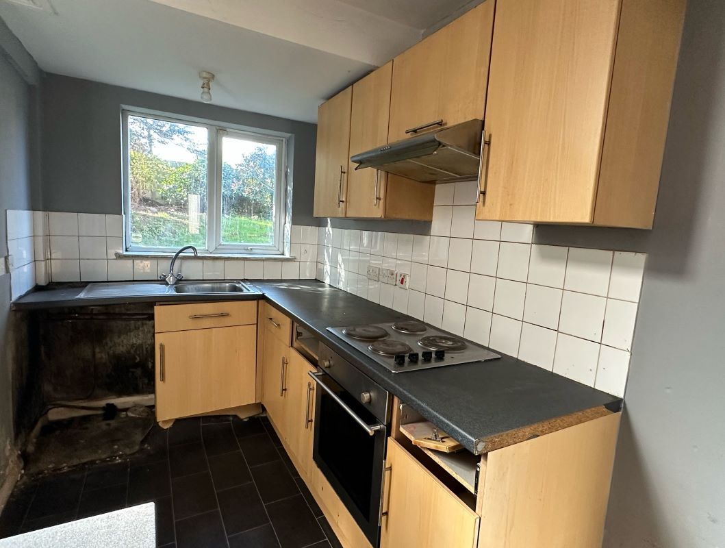 125 Nottingham Road, Basford, Nottingham, NG7 7AY