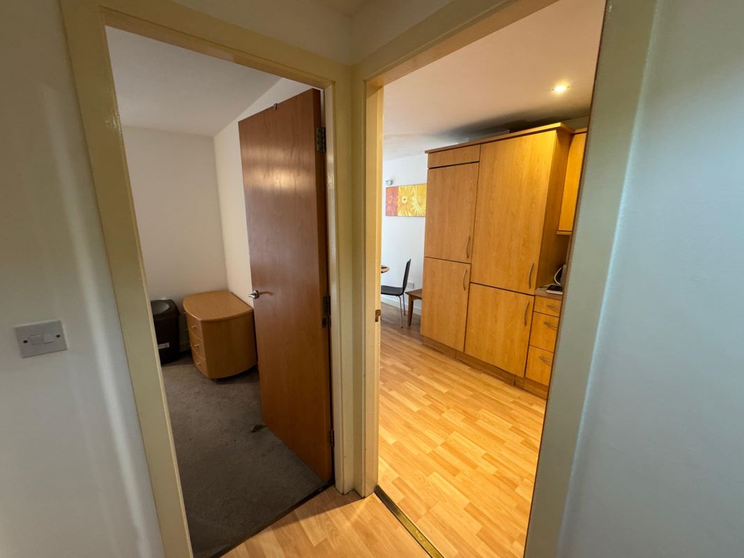 Apartment 35, Waterfront Plaza, Nottingham, NG2 3BH