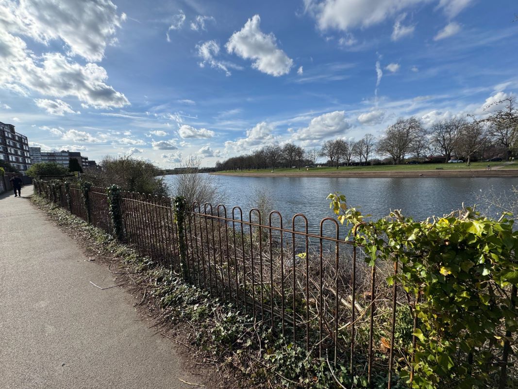 Land to the North West of 20 Wilford Lane, West Bridgford, Nottinghamshire, NG2 7QX