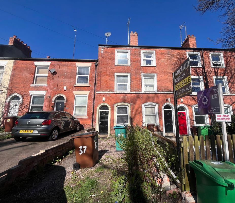 37 Cromwell Street, Nottingham, NG7 4GL