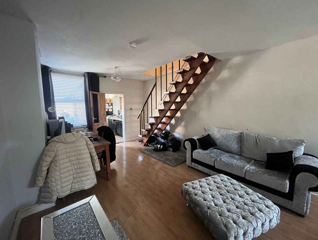 9 Kimberley Street, Nottingham, NG2 4AY
