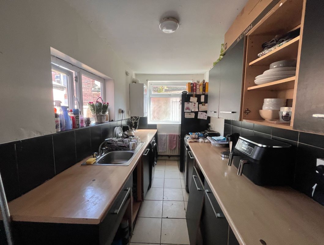 9 Kimberley Street, Nottingham, NG2 4AY