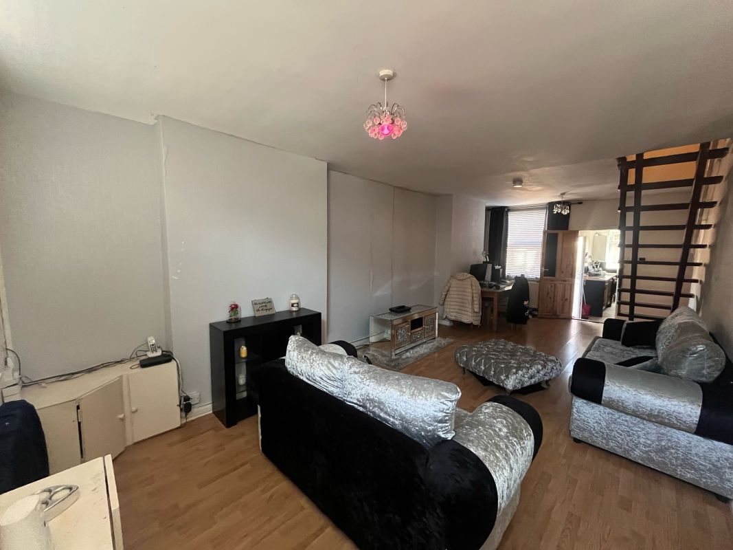 9 Kimberley Street, Nottingham, NG2 4AY