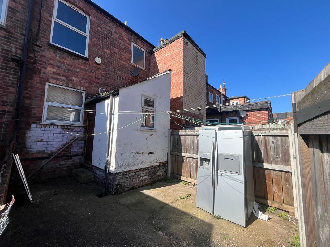 8 Lyndhurst Road, Nottingham, NG2 4FW