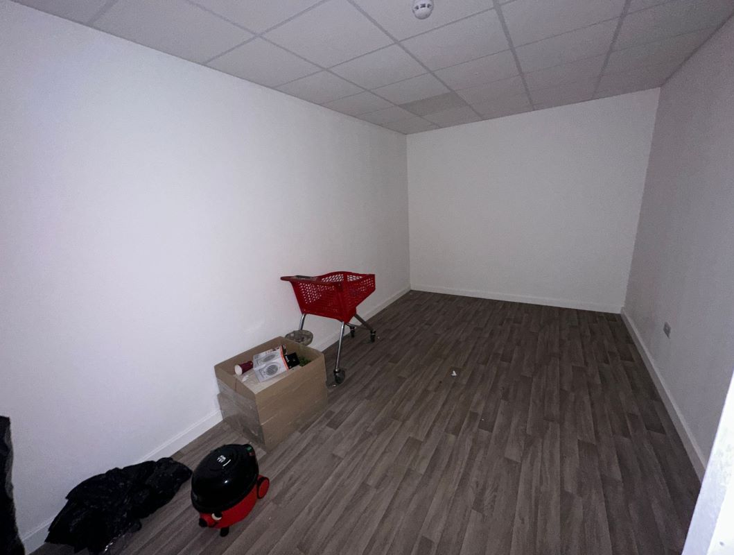 102-104 New Street, Huddersfield, West Yorkshire, HD1 2UD