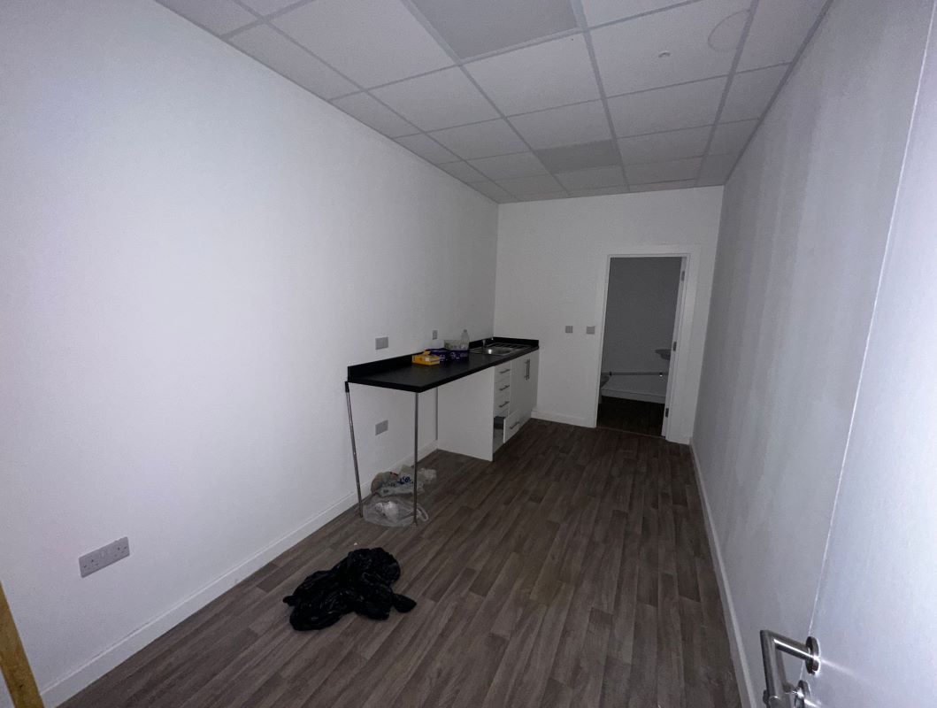 102-104 New Street, Huddersfield, West Yorkshire, HD1 2UD