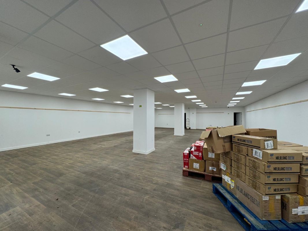 102-104 New Street, Huddersfield, West Yorkshire, HD1 2UD