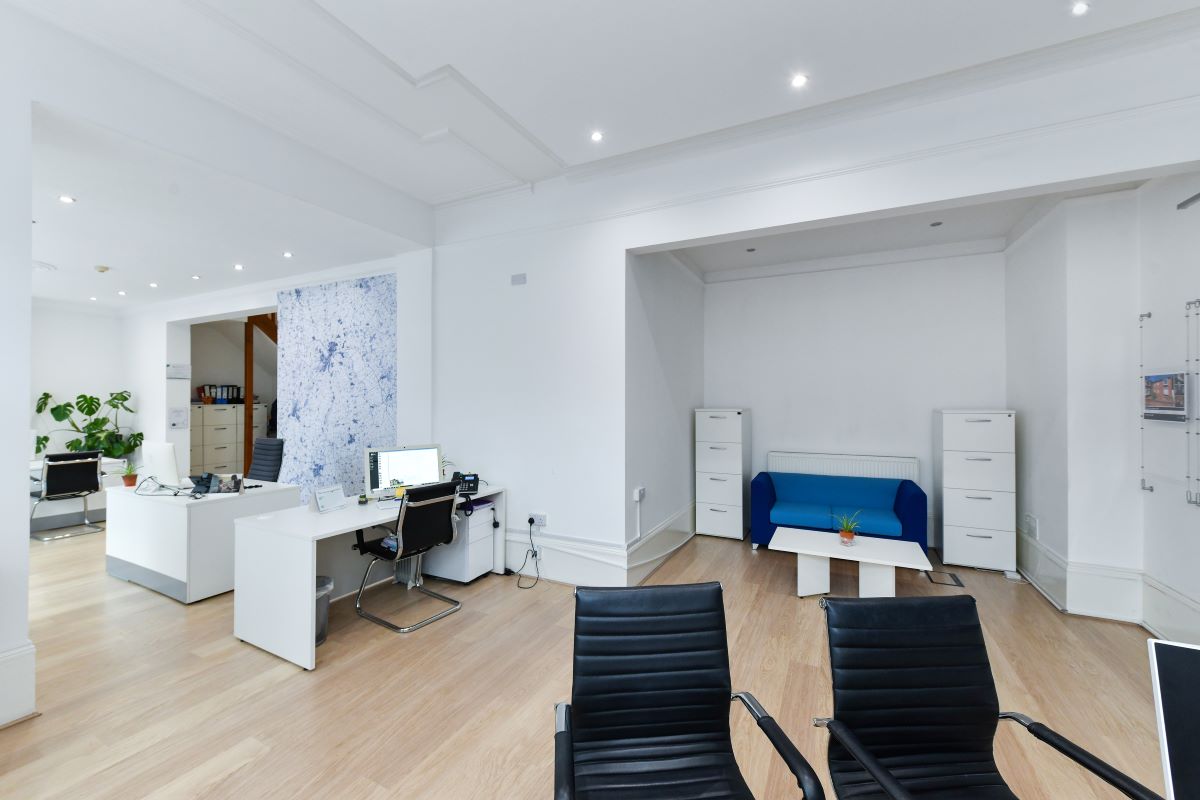 23-25 Lombard Street, Newark, Nottinghamshire, NG24 1XG