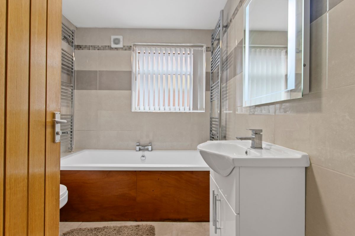 10 Fishpond Drive, The Park Estate, Nottingham, NG7 1DG