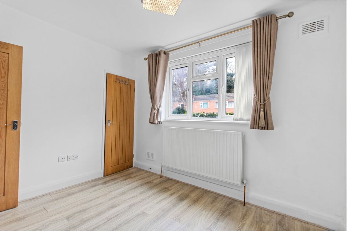 10 Fishpond Drive, The Park Estate, Nottingham, NG7 1DG