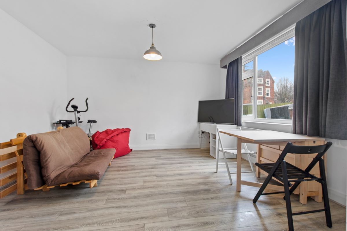 10 Fishpond Drive, The Park Estate, Nottingham, NG7 1DG