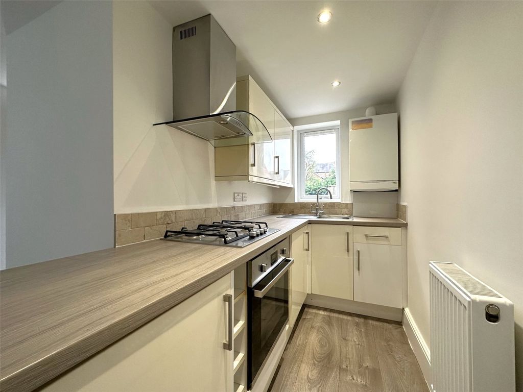 Flat 2, 78 Musters Road, West Bridgford, Nottingham, NG2 7PS