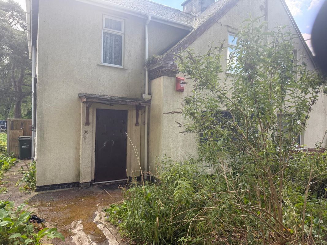 38 Conway Road, Carlton, Nottingham, NG4 2PX