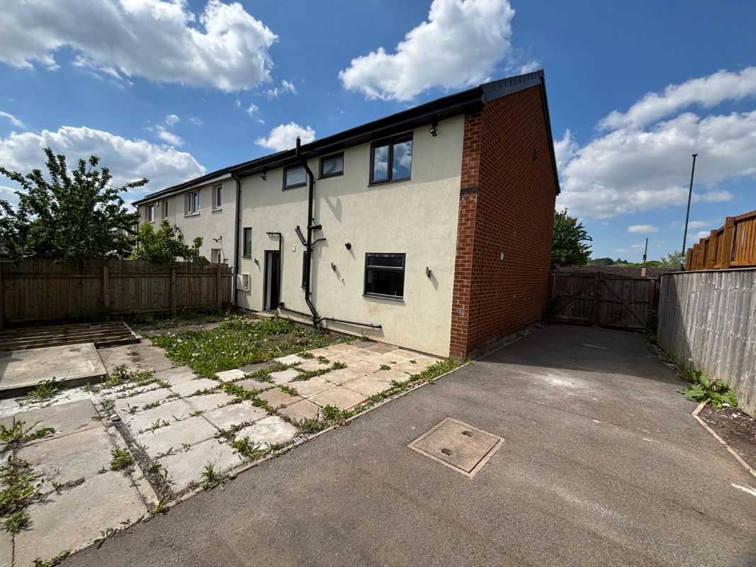 17 Limmen Gardens, Nottingham, NG3 2QA