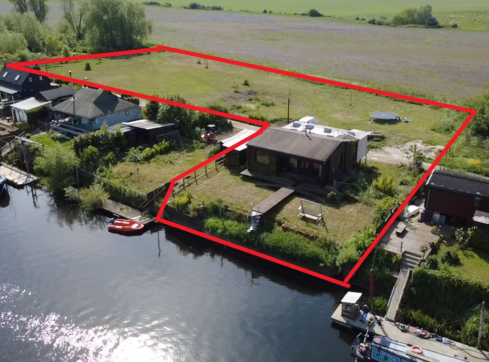 Prickle Pin Lodge, Trent Side, Barton-in-Fabis, Nottingham, NG11 0BL
