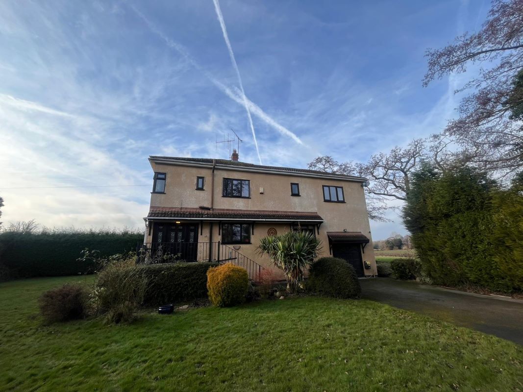 Lido Villa, Moor Lane, Calverton, Nottingham, NG14 6FZ