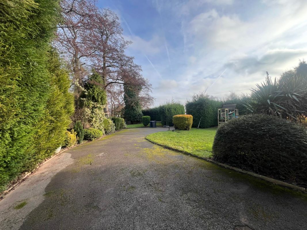 Lido Villa, Moor Lane, Calverton, Nottingham, NG14 6FZ