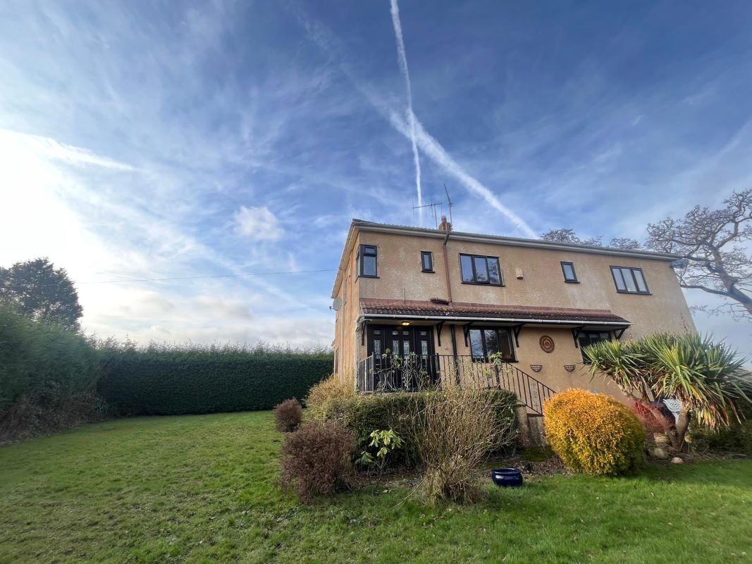Lido Villa, Moor Lane, Calverton, Nottingham, NG14 6FZ