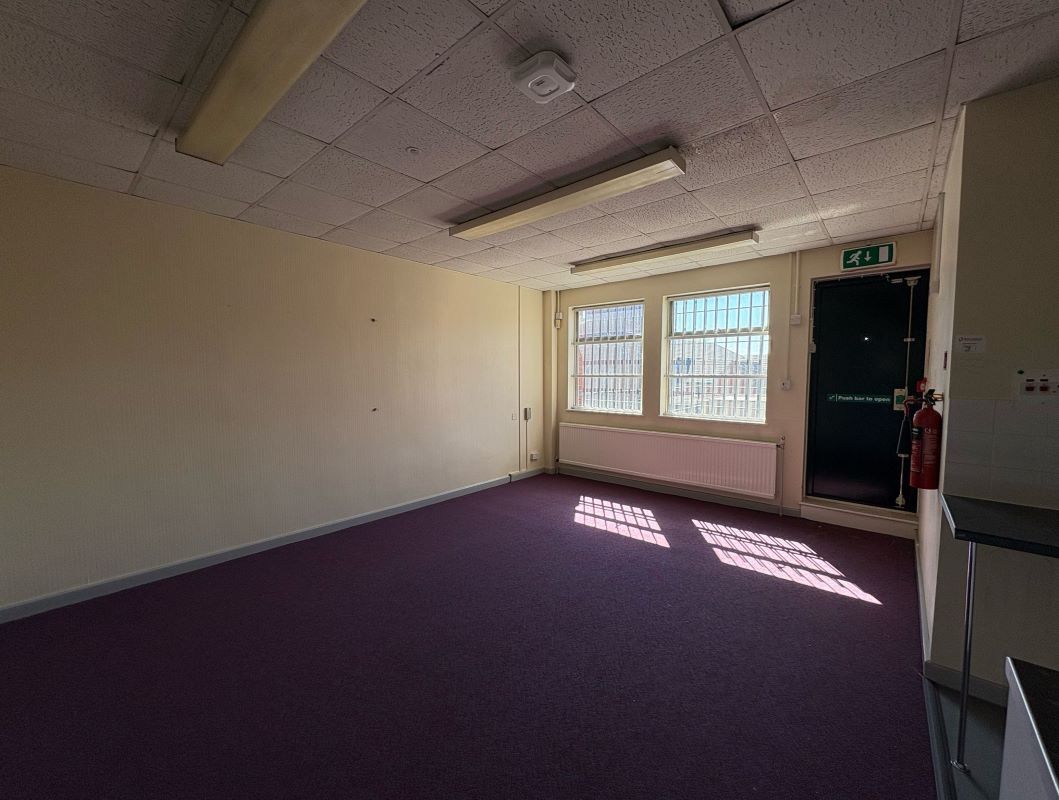 75 Main Street, Bulwell, Nottingham, NG6 8QD