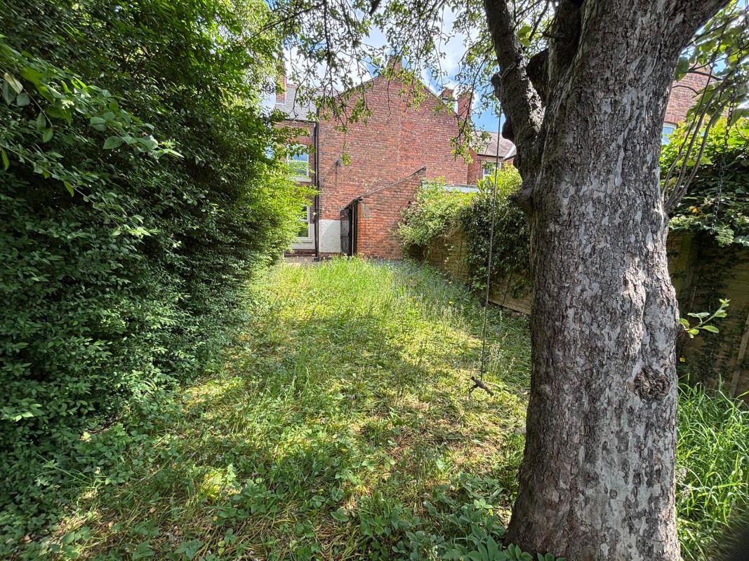 15 Greenfield Street, Dunkirk, Nottingham, NG7 2JN