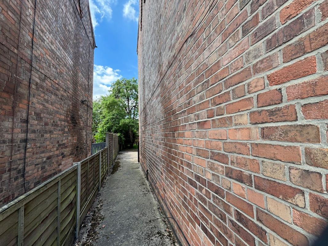 17 Greenfield Street, Dunkirk, Nottingham, NG7 2JN
