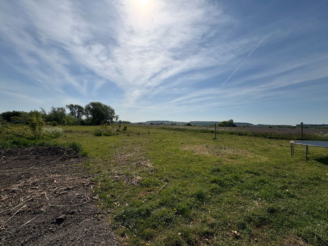 Prickle Pin Lodge, Trent Side, Barton-in-Fabis, Nottingham, NG11 0BL