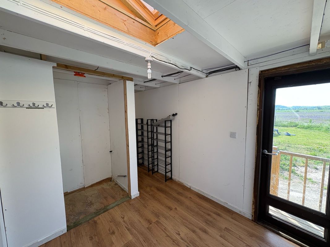 Prickle Pin Lodge, Trent Side, Barton-in-Fabis, Nottingham, NG11 0BL