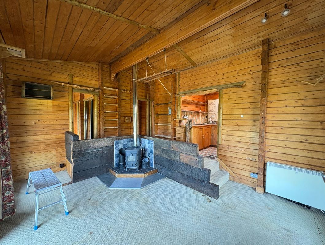 Prickle Pin Lodge, Trent Side, Barton-in-Fabis, Nottingham, NG11 0BL