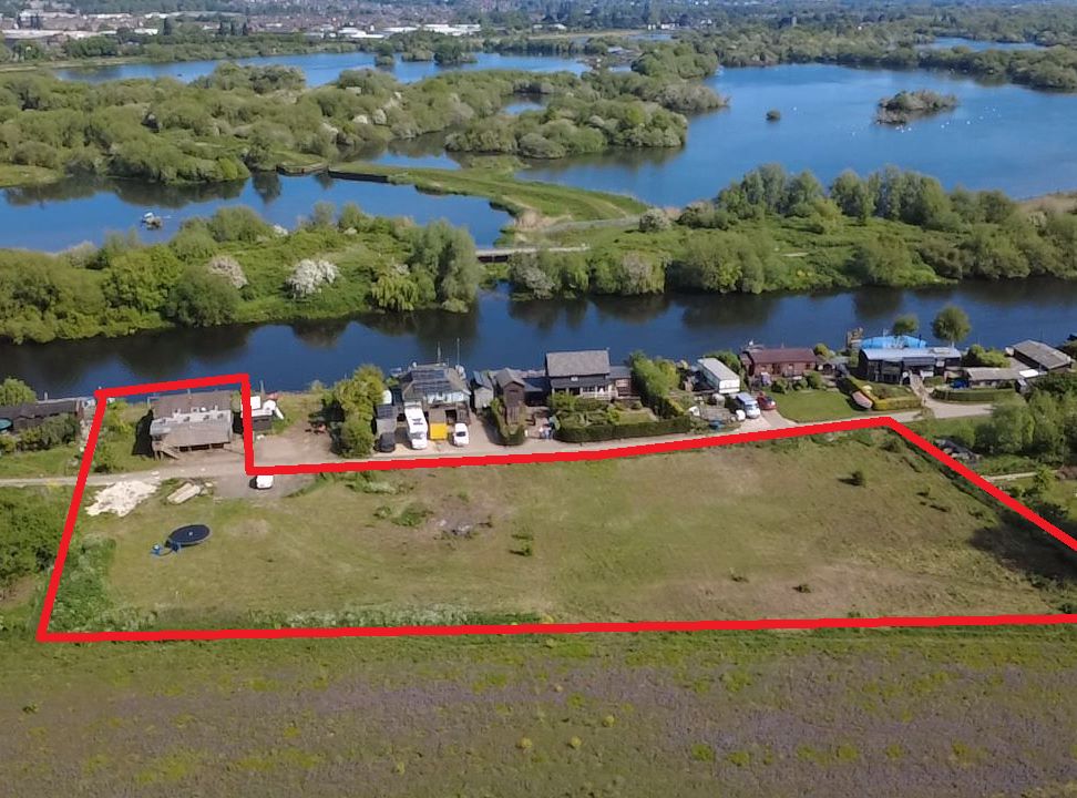 Prickle Pin Lodge, Trent Side, Barton-in-Fabis, Nottingham, NG11 0BL