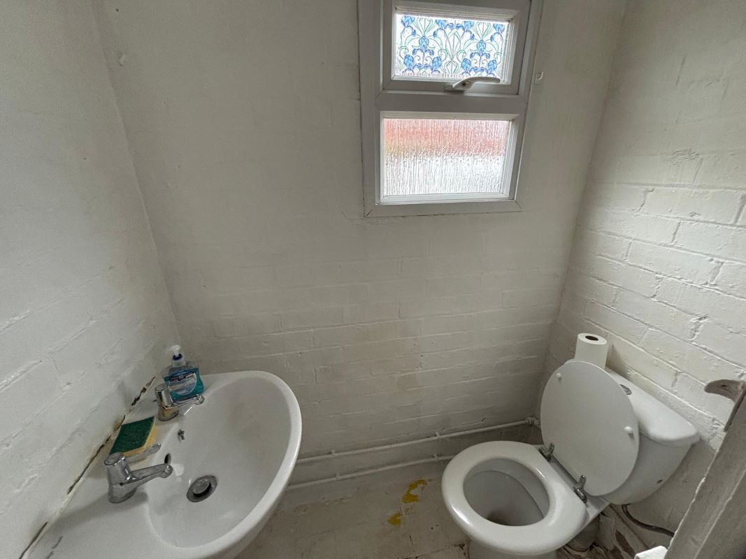 8 Lammas Close, Husbands Bosworth, Leicestershire, LE17 6LL